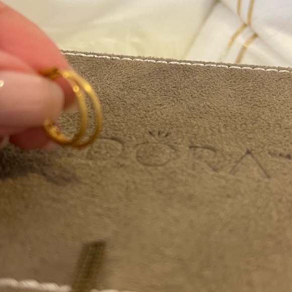 Small Classic 925s in Gold overlay Hoop Earrings - Picture 4 of 7